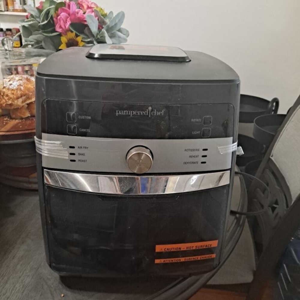 Pampered Chef Air fryer